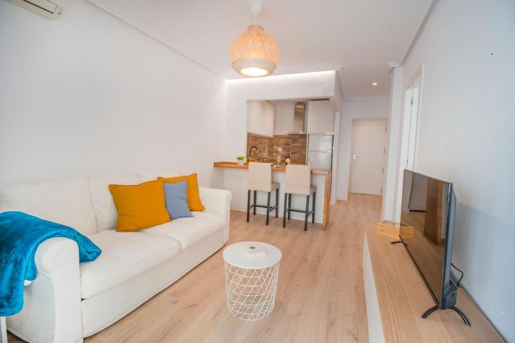 Feines Appartement Mit Hafenblick Santa Pola Eksteriør bilde